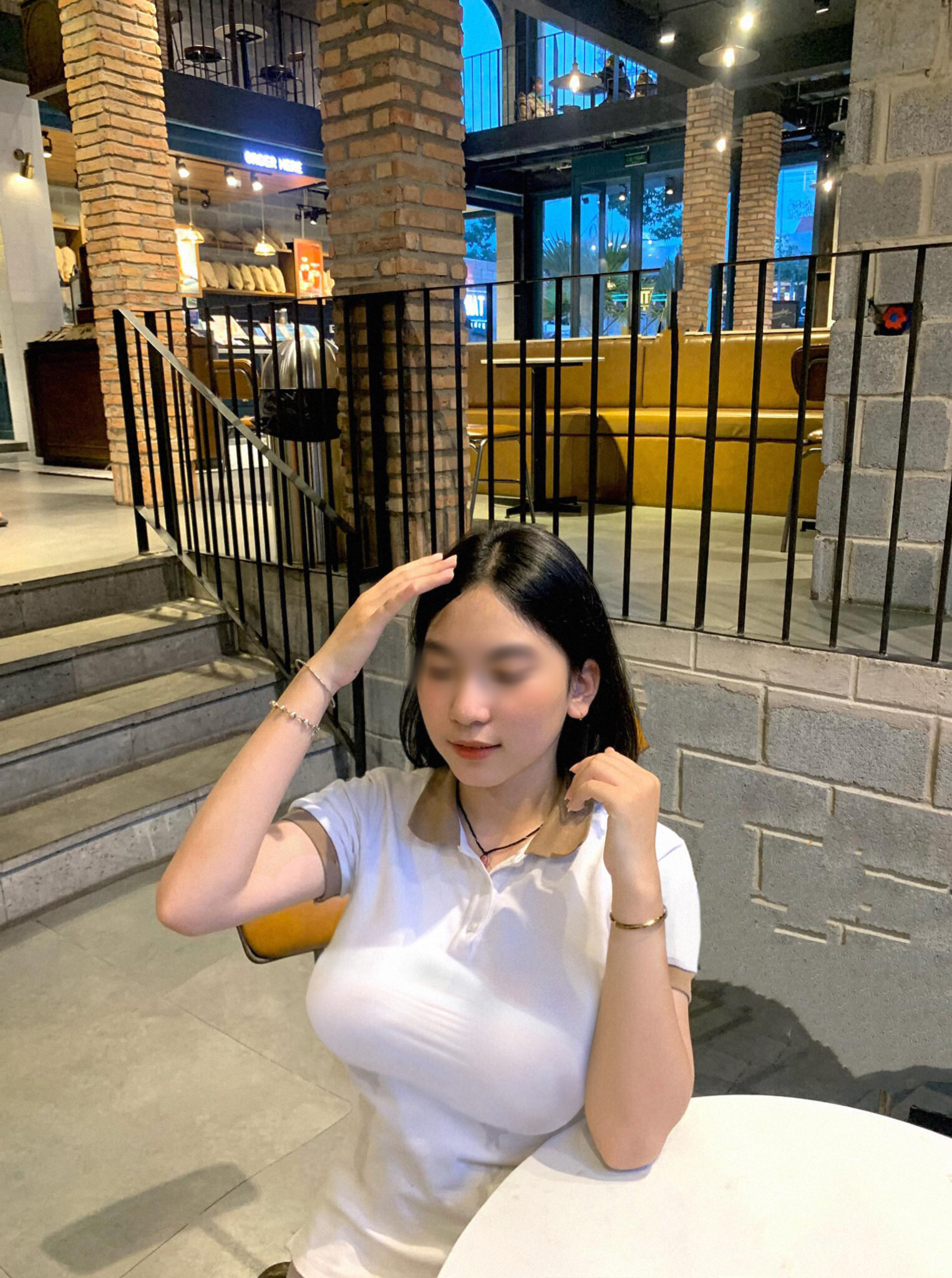 201900-6a51e75f6a70.jpg