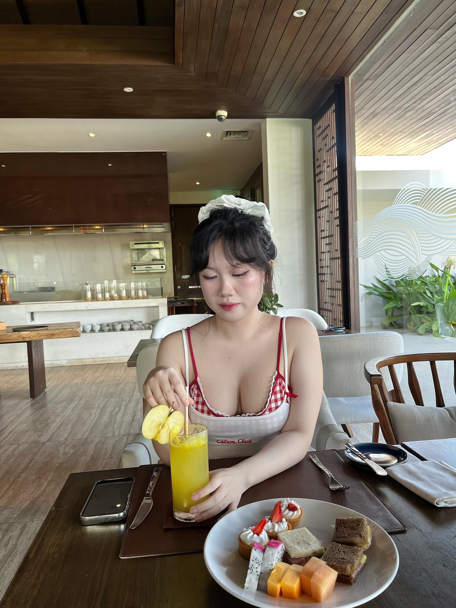 214061-a6f4f242eee8.jpg