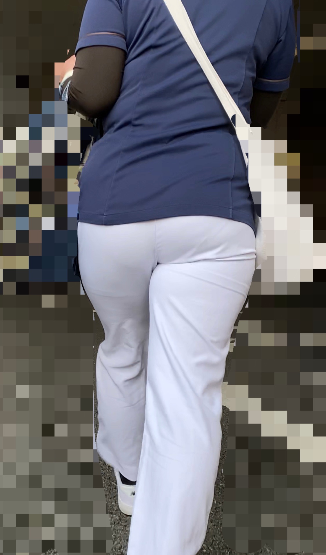 229004-b8b283ceb04a.jpg