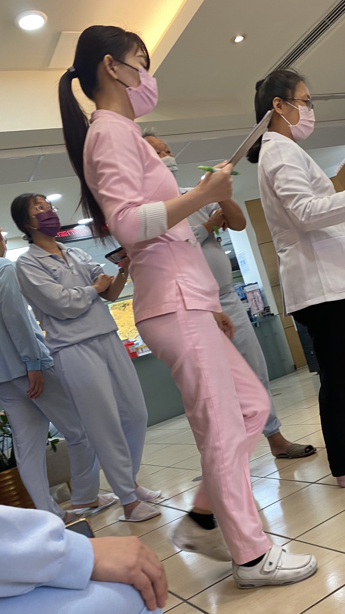 264736-dbb987568418.jpeg